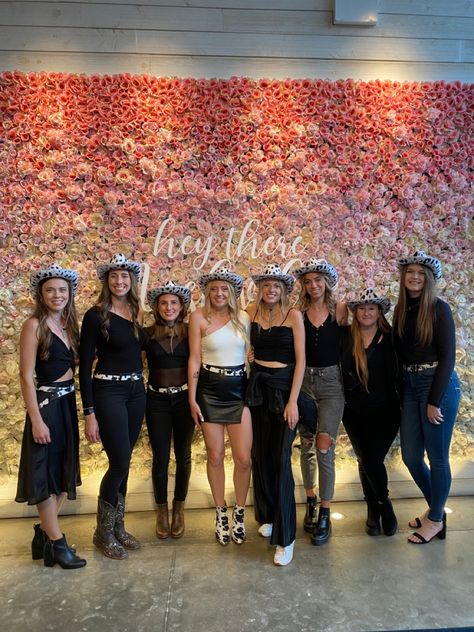 Black Cowgirl Bachelorette Outfit, Cowgirl Hen Do Outfits, Black And White Nashville Bachelorette, Western Bachelorette Party Outfits Black, Cowgirl Bridal Shower Outfit, Country Bride Bachelorette Outfit, Black And White Cowgirl Outfit, Bachelorette Country Outfits, Cowboy Bachelorette Outfit