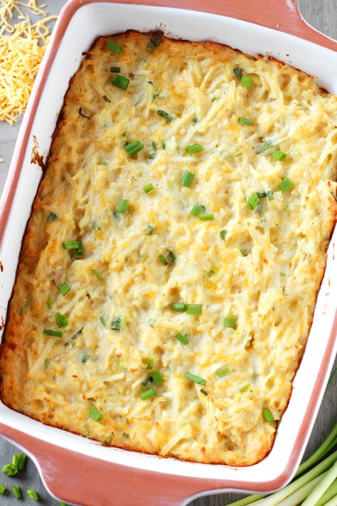 Low FODMAP Cheesy Hashbrown Casserole - Delicious as it Looks Cheesy Hashbrown, Fodmap Recipes Dinner, Low Fodmap Recipes Dinner, Fodmap Breakfast, Fodmap Friendly Recipes, Cheesy Hashbrown Casserole, Low Fodmap Diet Recipes, Fodmap Diet Recipes, Hashbrown Casserole