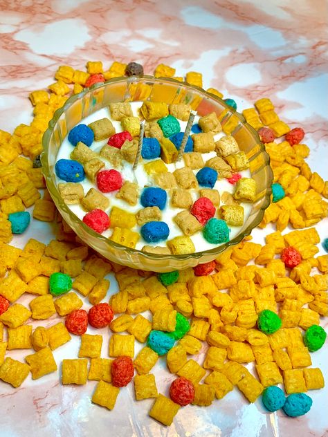 Captain Crunch Berries, Diy Bougie, Cereal Candle, Candle Food, Candles Homemade, Captain Crunch, Crunch Berries, Bella Roma, Candles Ideas