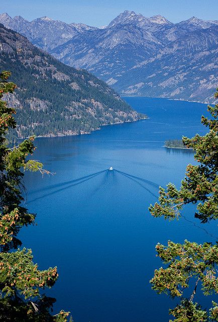 Lake Chelan w/Lady of the Lake II by Simonds, via Flickr Chelan Washington, Lake Chelan, Lady Of The Lake, Eastern Washington, Evergreen State, North Cascades, Pretty Places, Places Around The World, Washington State