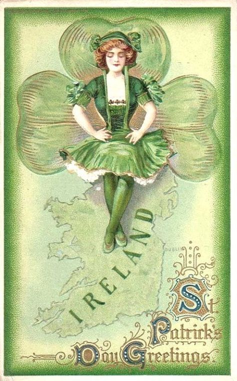 30 Free Vintage Printable images for St. Patrick’s Day Decorations Fete Saint Patrick, St Patricks Day Cards, Ireland Map, Erin Go Bragh, Postal Vintage, Irish Culture, Irish Eyes, Printable Images, Irish Blessing