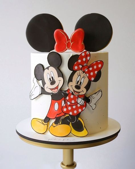 Mickey And Minnie Mouse Cake, Mickey And Minnie Cake, Minnie Mouse Birthday Theme, Twin Birthday Cakes, Mickey Mouse Birthday Cake, Twins Cake, Mickey Cakes, Bolo Minnie, Mickey Mouse Theme