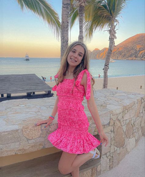 Preppy Picture Day Fits, Preppy Pink Dress, Preppy Church Outfit, Preppy Person, Preppy Sundress, Preppy Poses, Besties Ideas, Preppy Summer Dress, Vacation Board