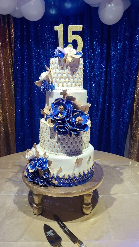 Blue Cake Quinceanera, Royal Blue And Silver Quinceanera Cake, Royal Blue Quinceanera Cake, Royal Blue Cake Quinceanera, Blue Quince Cake, Royal Blue Quince Cake, Quinceañera Royal Blue, Cake For Quinceanera, Quinceanera Royal Blue