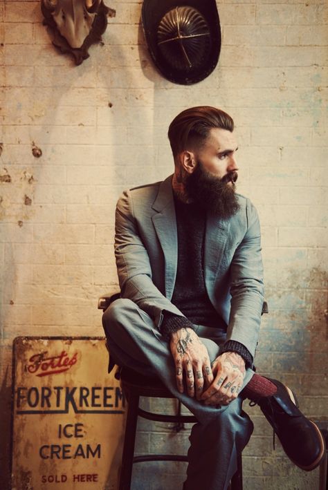 Trying to get an idea of what Dillon's hair will look like long + beard! Ricki Hall, Men Poses, Hipster Photography, Man With A Beard, Estilo Hipster, Hipster Beard, Beard Tattoo, Hipster Man, Awesome Beards