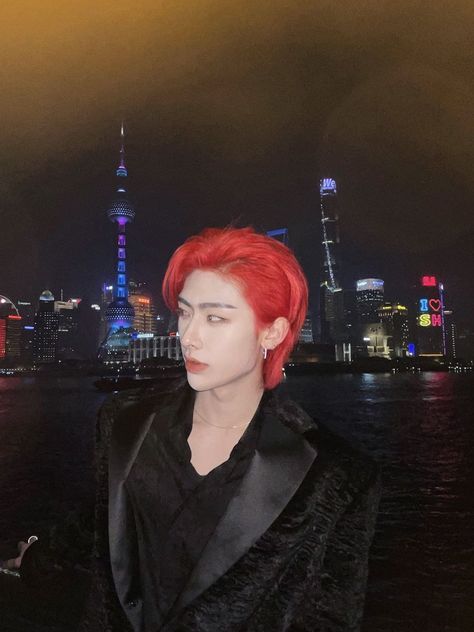 ZEROBASEONE | ZB1 UPDATE, [Apr 6, 2024 at 8:53 AM]
240406 || #RICKY BUBBLE UPDATE

(00:41 KST)
🐱 it’s delicious
🐱 📸
🐱 how’s the night view?
🐱 night in shanghai? (chn)
🐱 let’s watch the night view together someday
🐱 the funny thing is
🐱 i’ve lived there for more than 10 years but
🐱 i went there and took a picture like a proof shot of my trip ㅋㅋㅋ
➖
🐱 enak
🐱 📸
🐱 bagaimana pemandangan malamnya?
🐱 malam di shanghai? (chn)
🐱 ayo kita saksikan pemandangan malam bersama suatu hari nanti
🐱 lucunya
🐱 Aku sudah tinggal di sana selama lebih dari 10 tahun tapi
🐱 aku pergi ke sana dan mengambil foto seperti bukti perjalananku ㅋㅋㅋ

🐰 // @ZB1MNETUPDATE Zerobaseone Ricky, Shen Quanrui, Ricky Zerobaseone, Ricky Kim, Zb1 Ricky, Ricky Zb1, Zhang Hao, Korean Bands, Boss Baby