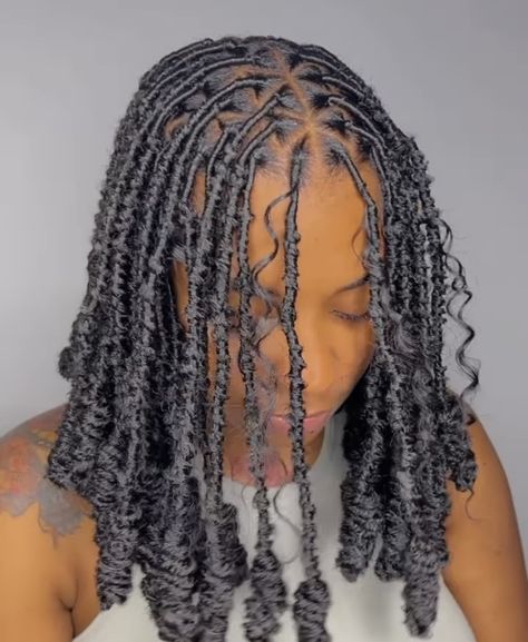 Bob Locs, Boho Locs, Cute Box Braids, Summer Island, Cute Box Braids Hairstyles, Boho Braids, Bob Styles, Box Braids Hairstyles, Protective Hairstyles