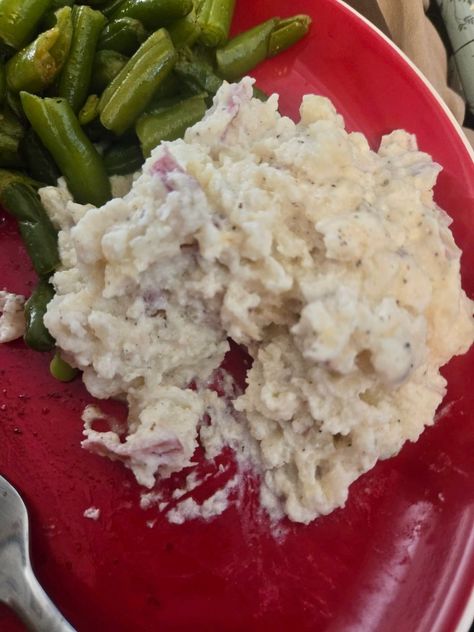 2-Point Weight Watchers Mashed Potatoe Riced Cauliflower Mashed Potatoes, Ww Sides, Flavored Chickpeas, Cauliflower Mashed, Ww Meals, Riced Cauliflower, Cauliflower Mashed Potatoes, Weight Watchers Snacks, Potato Sides