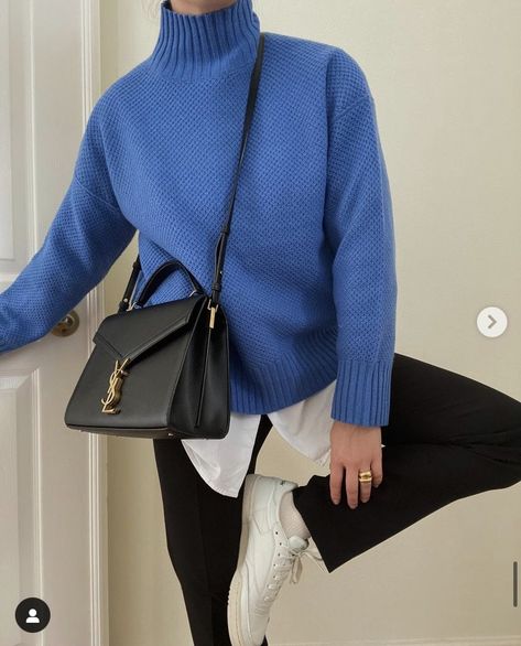 Blue Sweater Outfit, Fall Outfits 2023, Winter Fashion Outfits Casual, Pullover Outfit, Blue Knit Sweater, Outfits 2023, Mode Inspo, Blue Sweater, Casual Winter Outfits