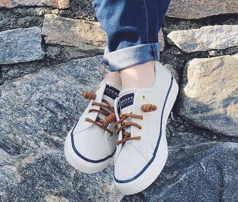 Sperrys Sperry Shoes For Women, Preppy Shoes, Work Shoes Women, Sperry Women's, Chic Shoes, Womens Summer Shoes, Sperry Shoes, Sneakers Outfit, Casual Shoes Women