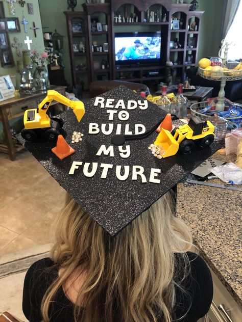 Construction Science graduation cap! Graduation Cap Designs Construction, Civil Engineer Graduation Cap, Toddler Graduation Cap Decoration, Cap Decoration Graduation Engineering, Civil Engineering Cap Graduation, Civil Engineering Graduation Party Ideas, Construction Graduation Cap, Welding Grad Caps, Biomedical Engineering Graduation Cap