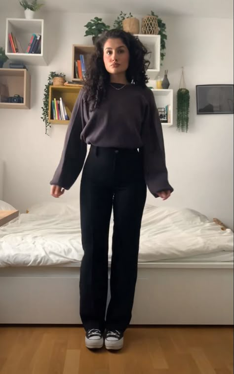 Retro Trousers Outfit, Smart Modest Outfits, Sixth Form College Outfits, Casual Sixth Form Outfits, Sixthform Outfits Trousers, Sixth Form Trouser Outfits, Cute Smart Casual Outfits, Business Casual Teenage Girl, Strict Sixth Form Outfits