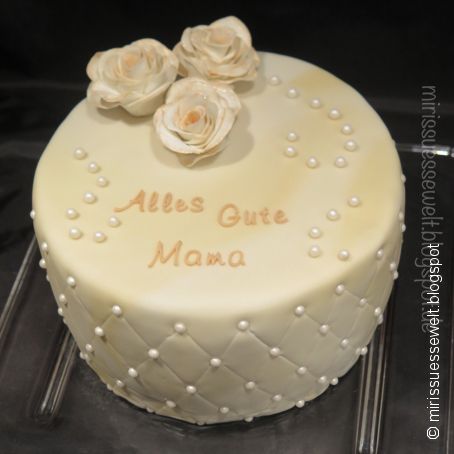 Torte mit Kaffeecreme und Zimtkirschen Cakes Inspiration, Birthday Cake Decorating, Fondant Cake, Fondant Cakes, Cake Inspiration, Birthday Cakes, Fondant, Cake Decorating, Birthday Cake