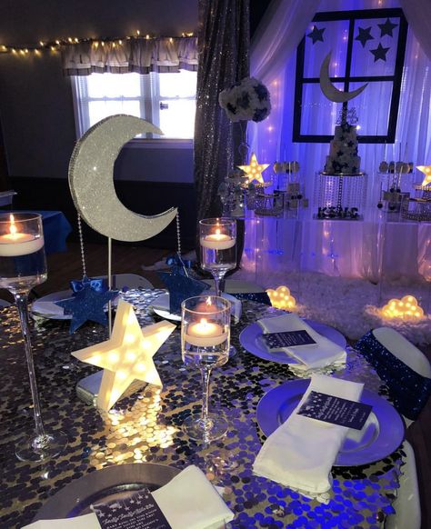 Sweet 16 Party Starry Night, Stars And Moon Sweet 16, Stary Night Sweet 16 Party Ideas, Moon And Stars Diy Decor, Star Table Decorations Centerpieces, Starry Night Table Setting, Banquet Hall Decorations Birthday, Quinceanera Starry Night Theme, Under The Stars Decorations Table Settings