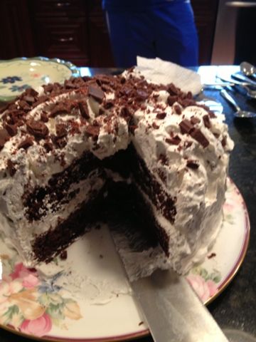 Hershey Bar cake... my sister gave me this recipe originally and it is one of my absolute FAVORITE cake recipes! Super easy and DELICIOUS! The icing makes it :) Hershey Bar Cake, Hershey Bar Cakes, Lasagna Dinner, College Boy, Bar Cake, Heath Bars, Hershey Bar, Pie Cake, Yummy Sweets