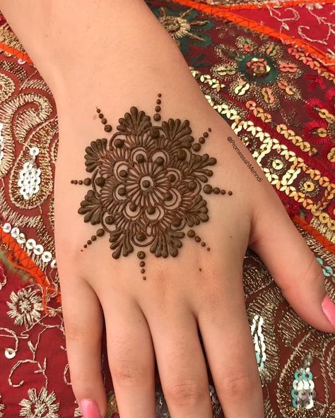 Tikka Mehndi Designs, Mehndi Designs Images, All Codes, Desi Models, Mehendi Design, Fitness Models Female, Mehndi Designs For Hands, Mehndi Design, Lotus Flower Tattoo