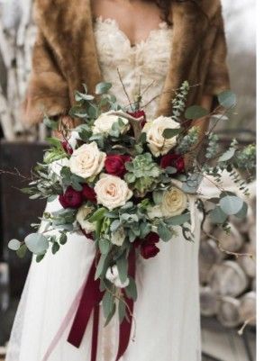 Bouquet Succulent, Rustic Woodland Wedding, Peach Bouquet, Burgundy Bouquet, Greenery Bouquet, Red Bouquet Wedding, Rustic Winter Wedding, Winter Wedding Bouquet, Succulent Bouquet