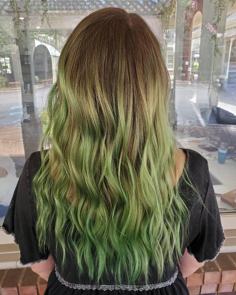 Green Highlights In Light Brown Hair, Forest Green And Blonde Hair, Dark Blonde And Green Hair, Light Brown And Green Hair, Green Colour Hair Highlights, Blonde Hair With Green Streaks, Muted Green Hair Color, Green Streaks In Blonde Hair, Earthy Green Hair