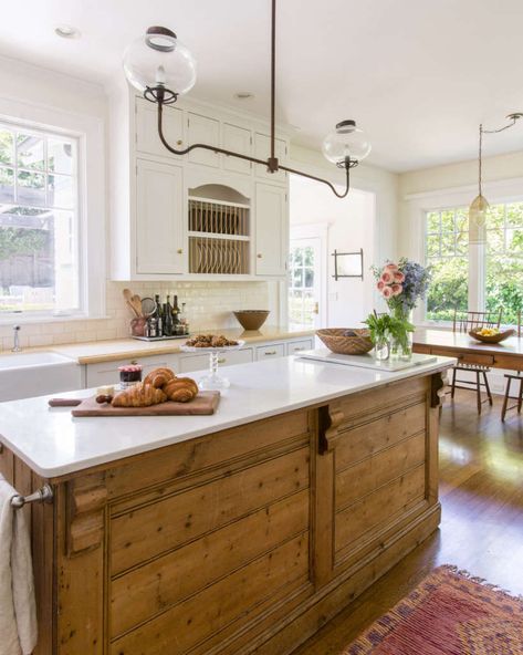 Eclectic Farmhouse Kitchen in San Anselmo - Remodelista 5 Days Left, Eclectic Farmhouse, Beautiful Kitchen Designs, Kitchen On A Budget, Days Left, Beautiful Kitchens, Country Kitchen, Dream Kitchen, Design Awards