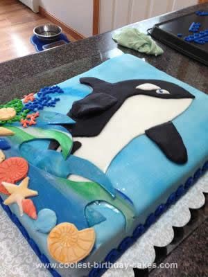 Homemade Orca Cake: This Orca Cake is the cake I prepared for my grandson's 8th Birthday party over this past weekend.  I always ask the question, what sort of cake do you Orca Whale Cake, Orca Cake, Whale Birthday Cake, Whale Cake, Whale Birthday Parties, Whale Cakes, Fish Cake Birthday, Whale Birthday, Sea Cakes