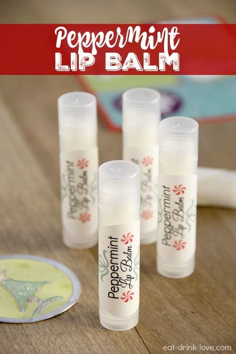 Homemade Peppermint Lip Balm (plus free label printable!) Lip Balm Labels Printable Free, Lip Balm Labels Template Free, Peppermint Lip Balm Recipe, Diy Peppermint Lip Balm, Lip Balm Tube Labels, Lip Balm Labels Template, Diy Lip Balm Recipes, Peppermint Lip Balm, Lip Balm Containers