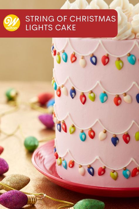 Once you’ve trimmed up the tree, you can have fun adding a string of lights to this pretty Christmas lights cake. A wonderful dessert you can serve after your holiday dinner, this twinkling cake is sure to bring the beauty of the season to your holiday table. Christmas Lights Cake, Pretty Christmas Lights, Metallic Cake, Christmas Cakes Easy, Hot Cocoa Cookies, How To Make Icing, Christmas Cake Designs, String Of Lights, Light Cakes