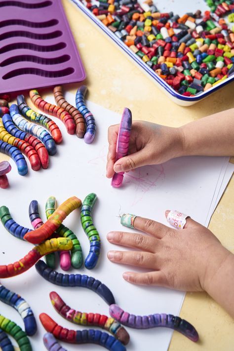 Learn how to make crayons in molds using old broken crayons. See pictures, get tips and tricks, and find out all about how you can make fun recycled crayons. Learn how to make this fun craft with kids at www.hometimeactivities.com. What To Do With Broken Crayons, Melt Crayons In Molds, Crayon Molds Diy, Broken Crayon Crafts, Crayon Making, Old Crayon Crafts, How To Make Crayons, Make Crayons, Homemade Crayons