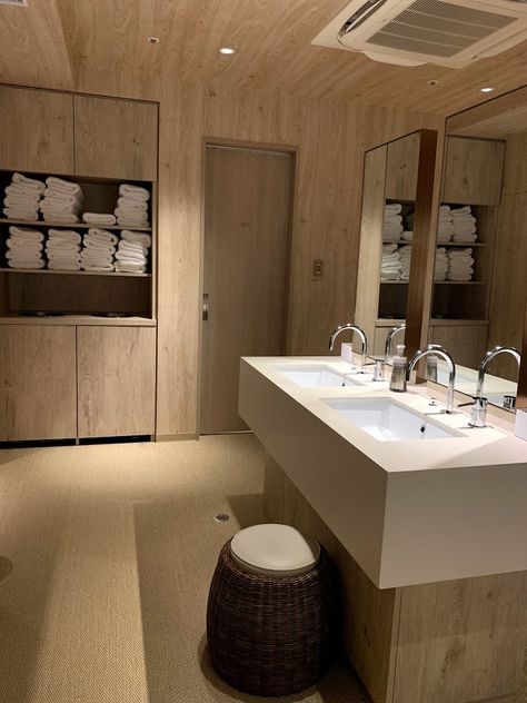 Spa Dressing Room, Spa Changing Room, Modern Spa, Changing Room, Modern Japanese, The Spa, Hotel Spa, Dressing Room, Wabi Sabi