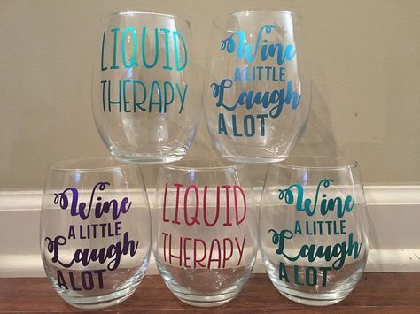 Are you making money with Cricut express? Vinyl craft hobbies are a great way to turn your passion into a side business. Check out these amazing ideas for the best Cricut vinyl projects that are popular and easily sell! Turn your vinyl craft hobby into extra money! Cricut Projects To Sell, Cup Sayings, Diy Vinyl Projects, Glass Pyramid, Craft Hobbies, Vinyle Cricut, Vinyl Blanks, Maker Ideas, Digital Word