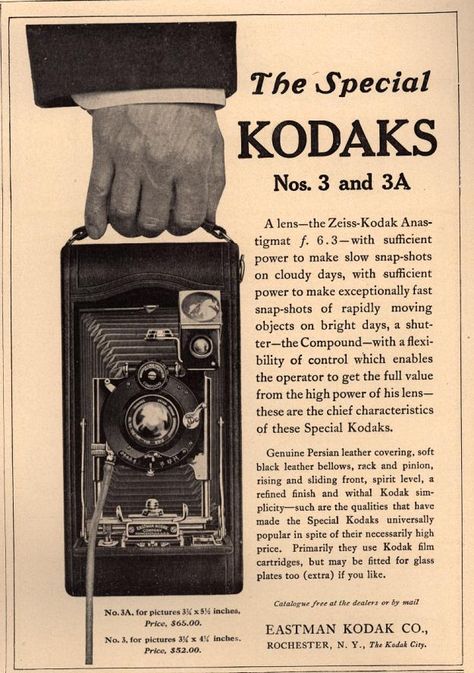 1911 "Country Life in America" magazine ad for "The Special Kodaks Nos. 3 and 3A." Photography Ads, Vintage Camera Decor, Camera Ads, Fotocamere Vintage, Life In America, Kodak Camera, Photography History, Antique Cameras, Camera Photos