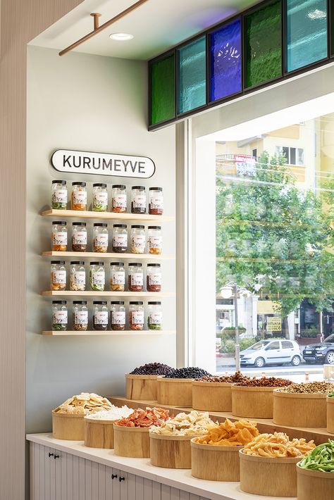 Meray Nut Store, Gaziantep Dry Fruits Shop Interior Design, Eco Store Design, Nuts Shop Design Ideas, Spices Display, Retail Training, Nut Store, Bulk Store, Fruit And Veg Shop, Grain Store