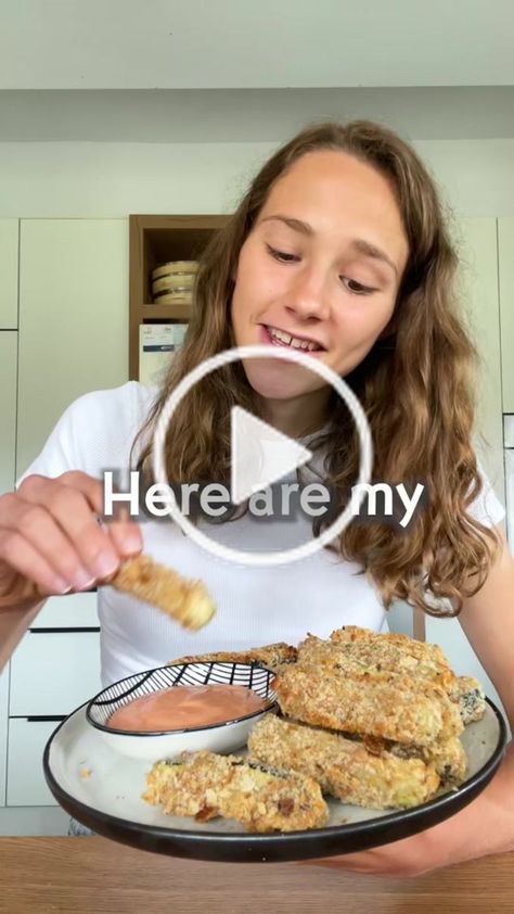 140.7K Likes, 387 Kommentare. TikTok-Video von Maya Leinenbach (@fitgreenmind): „I bet zucchini never looked that attractive to you! 😌 #veganrecipes #veganfood #healthyrecipes #healthyfood #foryoupage #fyp“. Originalton. Maya Vegan Recipes, Fitgreenmind Maya, Maya Leinenbach, Carb Free, Vegan Appetizers, Vegan Meals, Tiktok Video, Vegan Snacks, Green Living