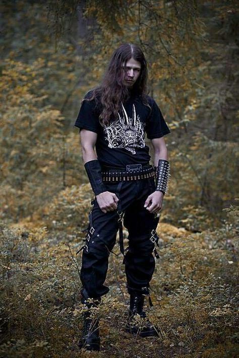 Ripped Jeans With Fishnets, Punk Outfits Men, Sauron Morgoth, Annatar Sauron, Black Metal Fashion, Diy Goth Clothes, Metalhead Fashion, Metalhead Guy, Metal Outfit