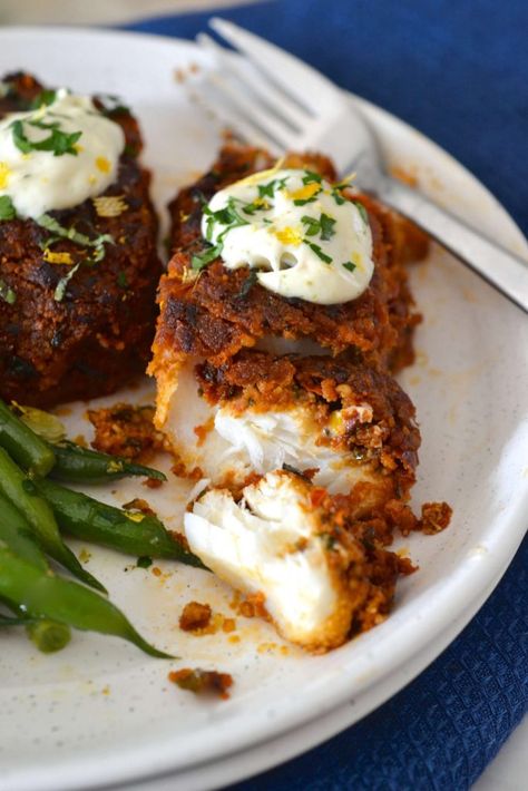 Sun-dried Tomato Crusted Halibut (Whole30 - Paleo) | Every Last Bite Crusted Halibut, Baked Halibut, Halibut Recipe, Best Fish Recipes, Halibut Recipes, Sundried Tomato, Fish Recipe, Fish Dishes, Seafood Dishes