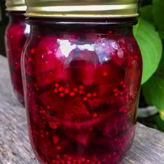 Water Bath Pickled Beets, How To Can Pickled Beets, Sweet Pickled Beets Canning Recipe, Spiced Beets Recipe, Beet Canning Recipes, How To Can Beets, Beet Pickles Recipes, Canning Beets Recipes, Pickled Beets Canning Recipe