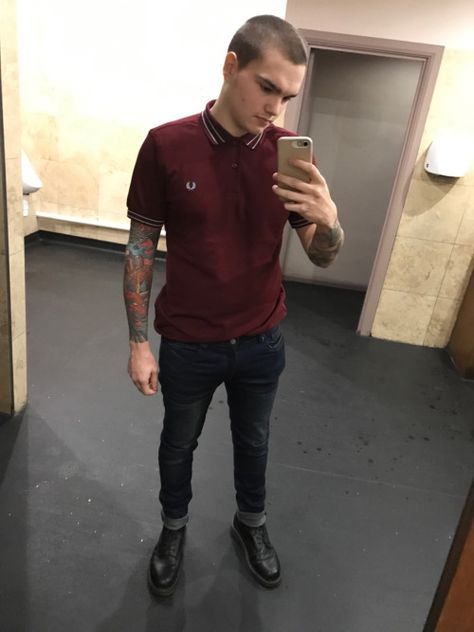 Doc Martens Outfit Men, 90s Johnny Depp, Skinhead Boots, Doc Martens Outfit, Mens Outfit Inspiration, Androgynous Fashion, Estilo Punk, Punk Outfits, Mod Fashion