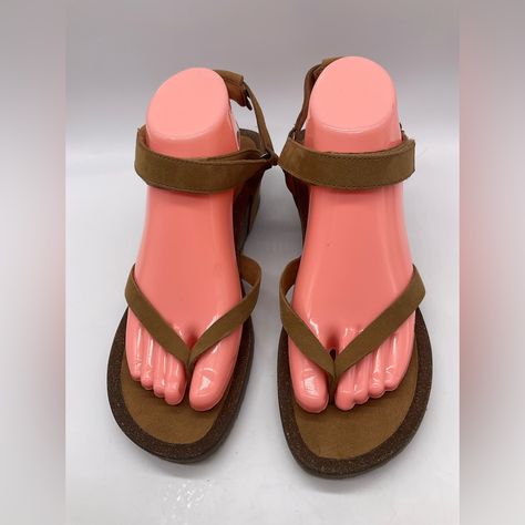 Elevate Your Style And Comfort With These Teva Mahonia Wedge Sandals. The Strappy Design And Brown Leather Upper Give A Sleek And Sophisticated Look, Perfect For Casual Occasions. The Hook & Loop Closure Ensures A Secure Fit While The Polyurethane Outsole And Fabric Lining Provides Comfort And Durability. These Sandals Are Perfect For Summer, Fall, And Spring Seasons And Are Available In Size 10 With A Medium Width. The 2-2.9 Inch Wedge Heel Adds Height And Style To Your Outfit. These Teva Sandals Are A Great Addition To Your Shoe Collection For Any Season. New To Tags Or Original Box Brown Textured Flip Flops For Summer, Teva Flip Flops, Brown Teva Sandals, Brown Flat-heel Summer Flip Flops, Brown Non-slip Summer Flip Flops, Teva Original Sandal, Teva Shoes, Teva Sandals, 80s Women