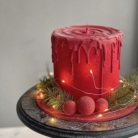 Christmas Themed Cake, Red Candle, New Year Is Coming, Christmas Cake Designs, New Year's Cake, Elegant Birthday Cakes, Christmas Cake Decorations, Xmas Cake, Winter Cake