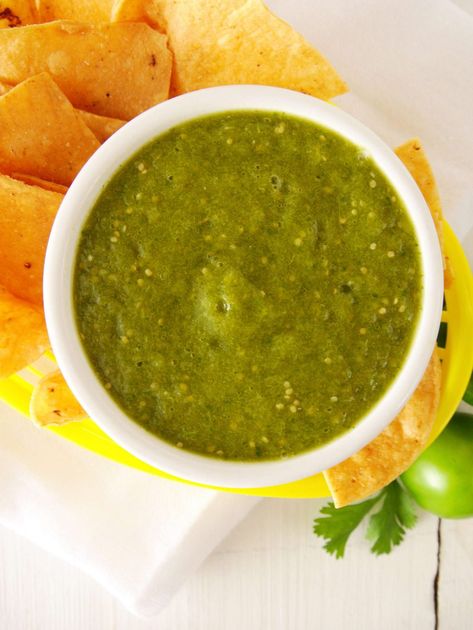 Homemade Air Fryer Salsa Verde Homemade Salsa Verde Recipes, Salsa Verde Instant Pot, Salsa Verde Chicken Air Fryer, Air Fryer Salsa, Authentic Green Salsa, Easy Salsa Verde, Make Salsa, Pork Enchiladas, Homemade Salsa Verde