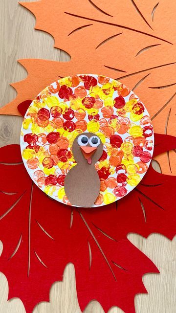 Mandisa | Happy Toddler Playtime on Instagram: "Did you know you can paint a festive turkey using corks and a paper plate? 🦃🎨 This easy and fun craft is perfect for kids to explore stamping techniques while creating their own colorful turkey for Thanksgiving. A great way to combine creativity and holiday fun! #ThanksgivingCrafts #TurkeyCraft #CreativeKids #CorkPainting" Thanksgiving Finger Painting For Kids, Easy Toddler Turkey Crafts, Paper Plate Turkey Craft For Toddlers, Thanksgiving Crafts For Toddlers Easy, Turkey Fingerprint Art, Turkey Toddler Art, Turkey Paper Plate Craft, Turkey Plate Craft, Turkey Food Crafts For Kids