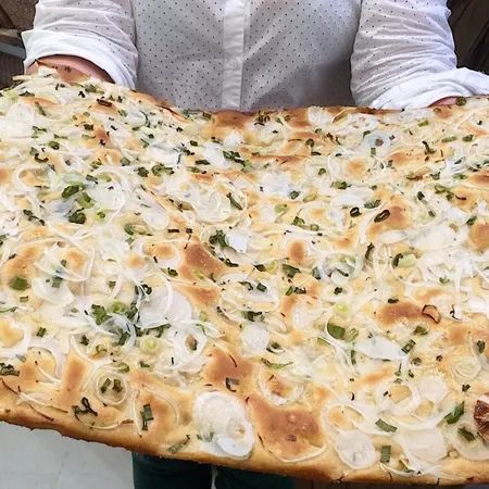 Focaccia: Recipes, Italian Dishes and Tutorials - La Cucina Italiana Genovese Recipes, Best Focaccia, Vegetarian Italian, Recipes Italian, Focaccia Recipe, Knead Bread, Carbonara Recipe, Focaccia Bread, Italian Kitchen