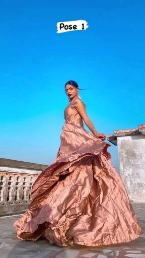 Photoshoot In Gown Dresses, Photo Poses In Gown Dress, Gown Poses For Women, Photoshoot Gown Ideas, Poses For Gown Dress, Model Photoshoot Poses Dresses, Poses In Gowns, Poses For Gown Photoshoot, Poses In Gown Indian