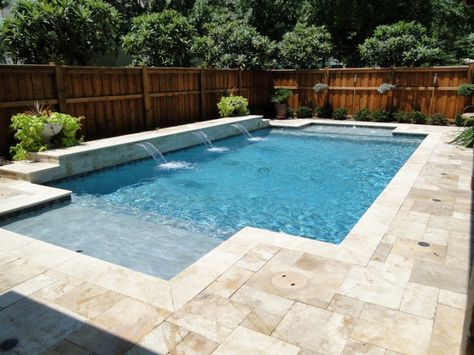 Travertine Pool Decking, Small Swimming Pool, Moderne Pools, Geometric Pool, Rectangle Pool, Travertine Pool, Pool Remodel, Landscaping Inspiration, Pool Coping