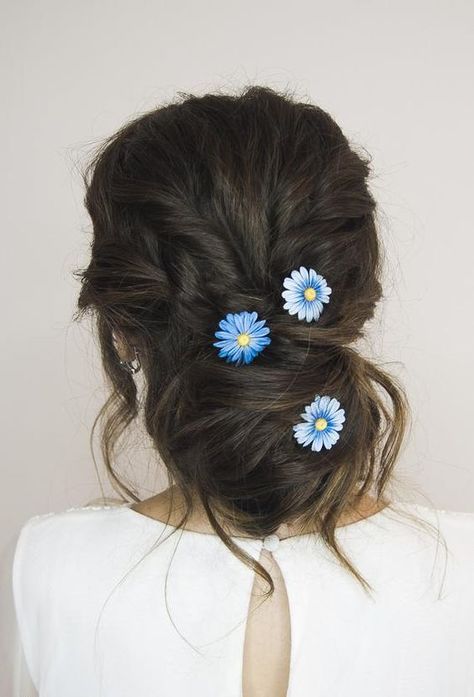 Hair Pins Hairstyles, Pins Hairstyles, Updo Inspiration, Decorative Hair Pins, Beautiful Bridal Hair, Rustic Winter Wedding, Floral Hair Pins, Hair Clips Diy, Hair Techniques