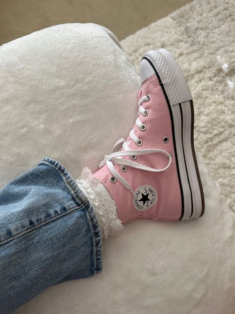 Pink Converse Aesthetic, Pink Converse Outfit, Light Pink Converse, Cute Converse Shoes, Converse Aesthetic, All For The Game, Cute Converse, Pretty Shoes Sneakers, Pink Platforms