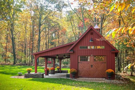 Grand Victorian Single Bay Garage Photos: The Barn Yard & Great Country Garages Rinnovo Garage, Garage Photos, Carport Modern, Garage Boden, Plan Garage, Pole Barn Garage, Red Shed, Backyard Barn, Backyard Garage