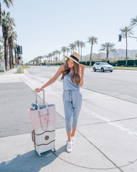 Perfect travel outfit - comfy jumpsuit Palm Springs Outfit, Caitlin Covington, Perfect Travel Outfit, Comfy Travel Outfit, Southern Curls And Pearls, Fashion Travel Outfit, Comfy Travel, Comfy Jumpsuits, Summer Vacation Outfits