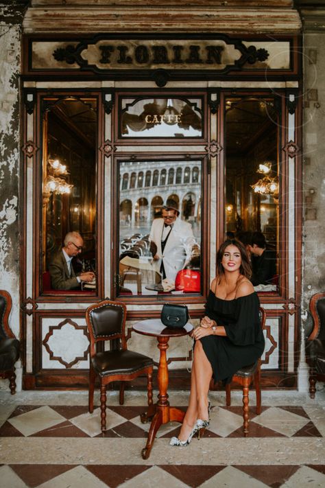 Cafe Florian, Venice Fashion Blogger Shoot Portrait Photographer Venice italy  Matea Prela #photographer #venice #italy #blogger #fashion #cafe #florian http://kingaleftska.com Venice Cafe, Venice Photography, Italian Cafe, European Destination, Most Romantic Places, Italian Beauty, Romantic Places, Italy Fashion, Film Set