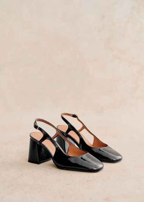 Elisa Sling Backs - Black Varnish - Sézane Loafer Heels Outfit, Sling Back Pumps, Outfit Old Money, Sling Back Heels, Trendy Heels, Runway Model, Shoe Wishlist, Heels Outfits, Aesthetic Shoes