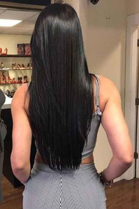 We bring you an easy trending hairstyle for long hair to make you look chic. We have been following the exquisite of hair extensions. Gray Hair Wigs, Grey Hair Wig, Straight Black Hair, Stylish Short Hair, Long Silky Hair, Braided Hairstyles For Teens, Long Dark Hair, Short Hair Wigs, Long Black Hair